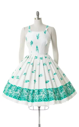 1950s Hawaiian Iris Border Print Sundress | medium