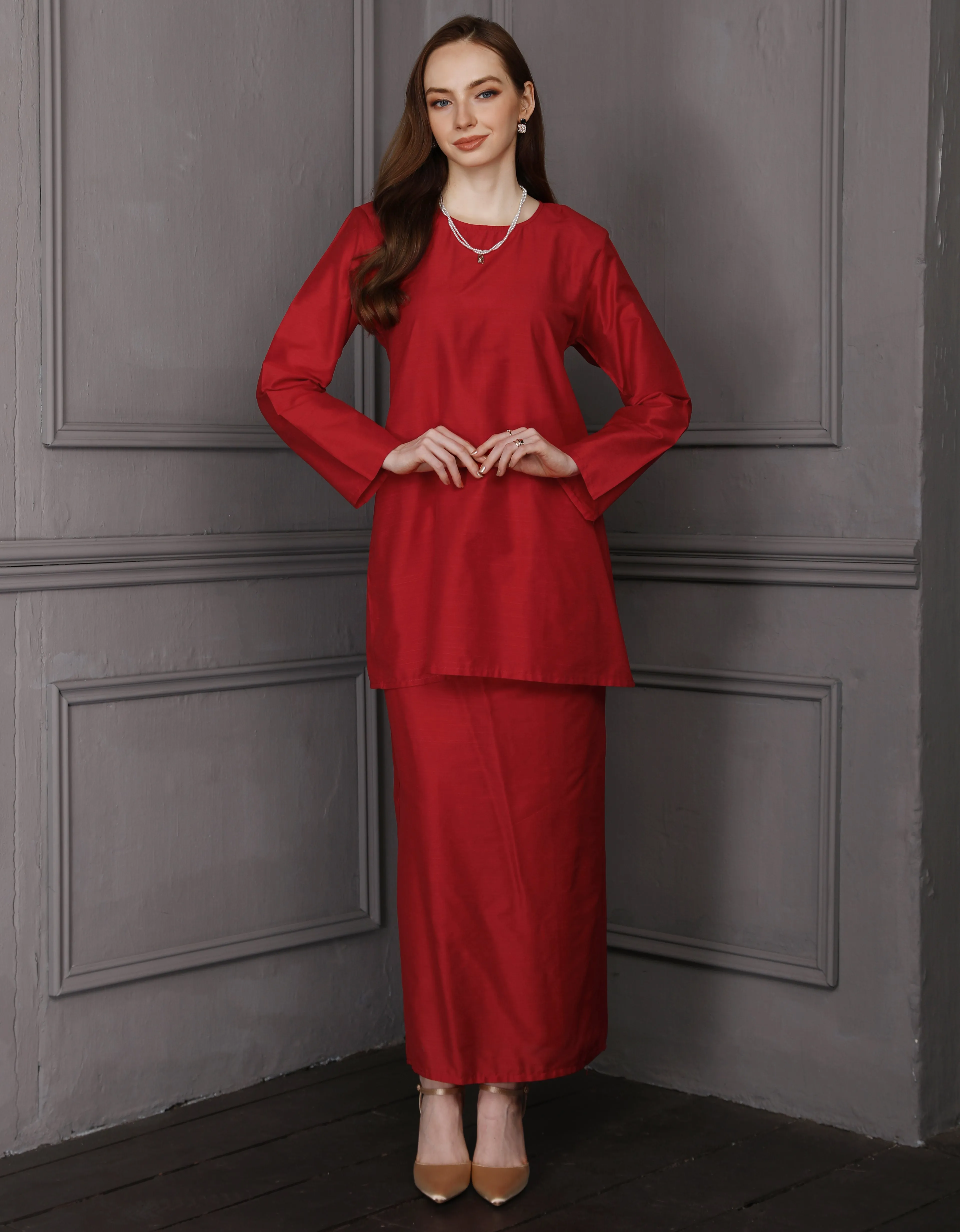 BAJU KURUNG PAHANG MODEN JENNA (CRIMSON RED)