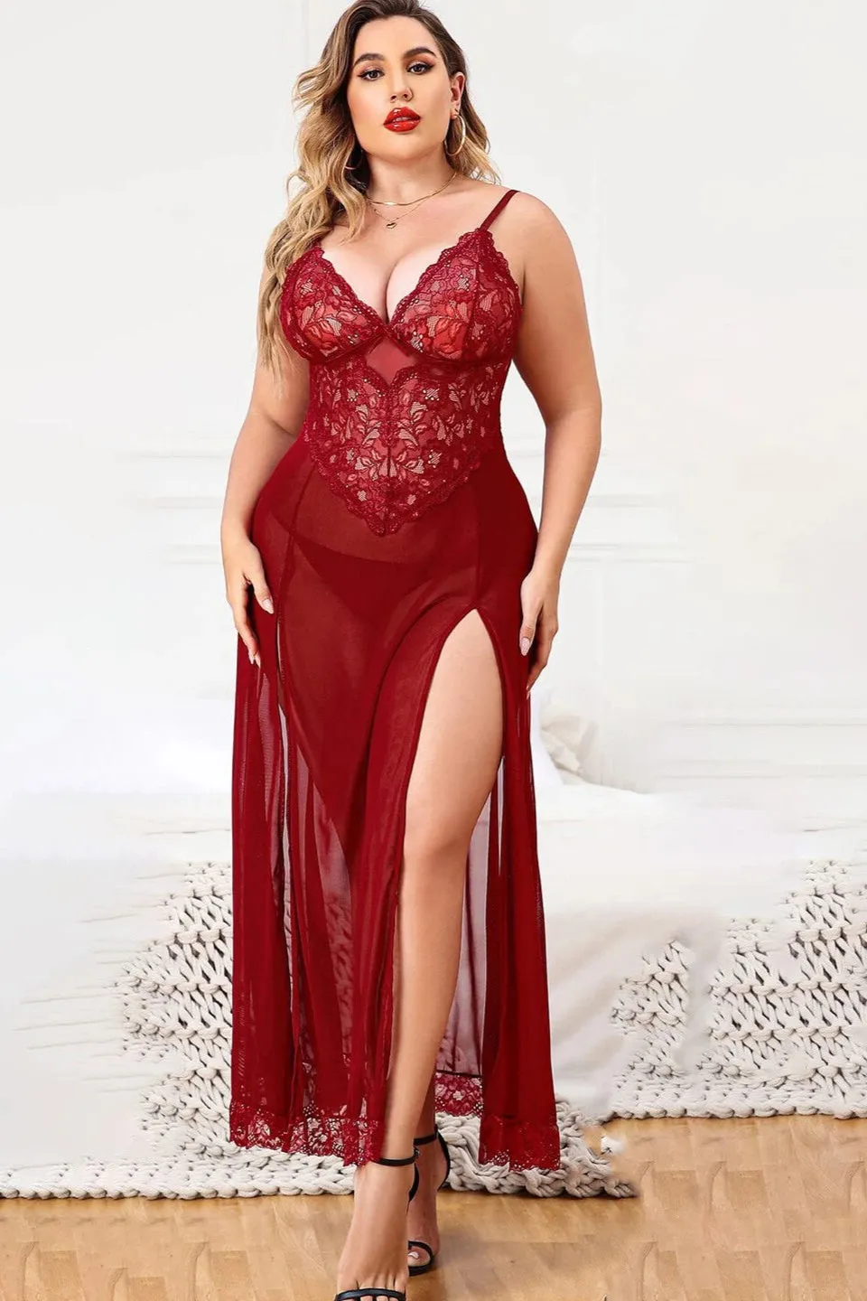 Glamorous Lace Mesh Gown