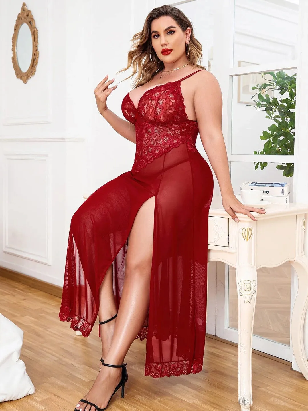 Glamorous Lace Mesh Gown