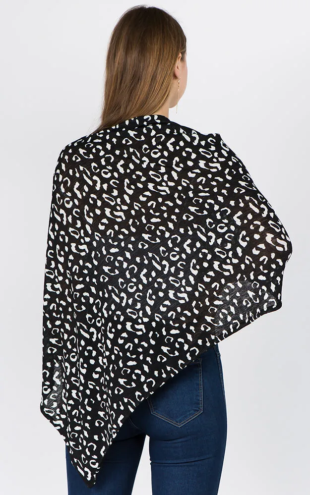 PA1C92 Animal Pattern Print Poncho