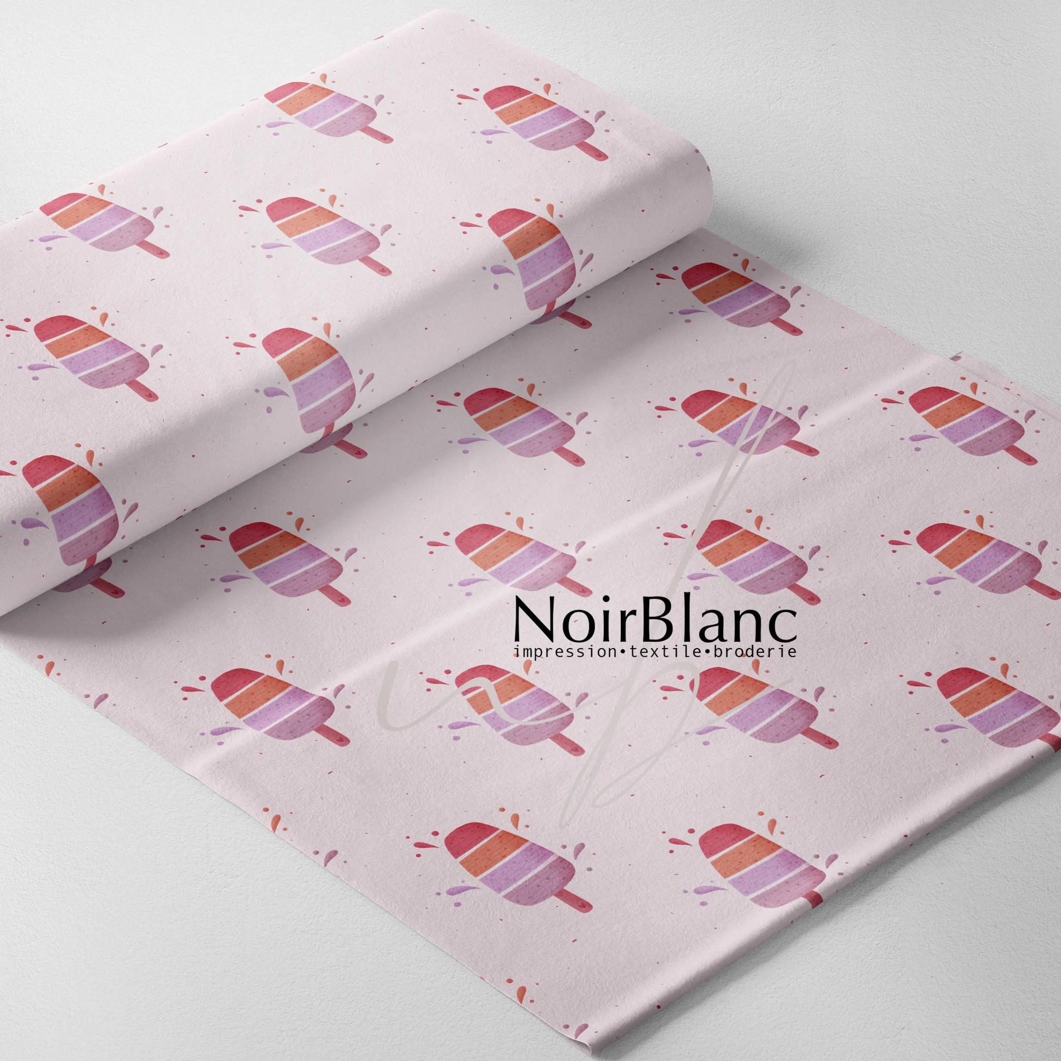 Popsicle minimaliste rose arc-en-ciel