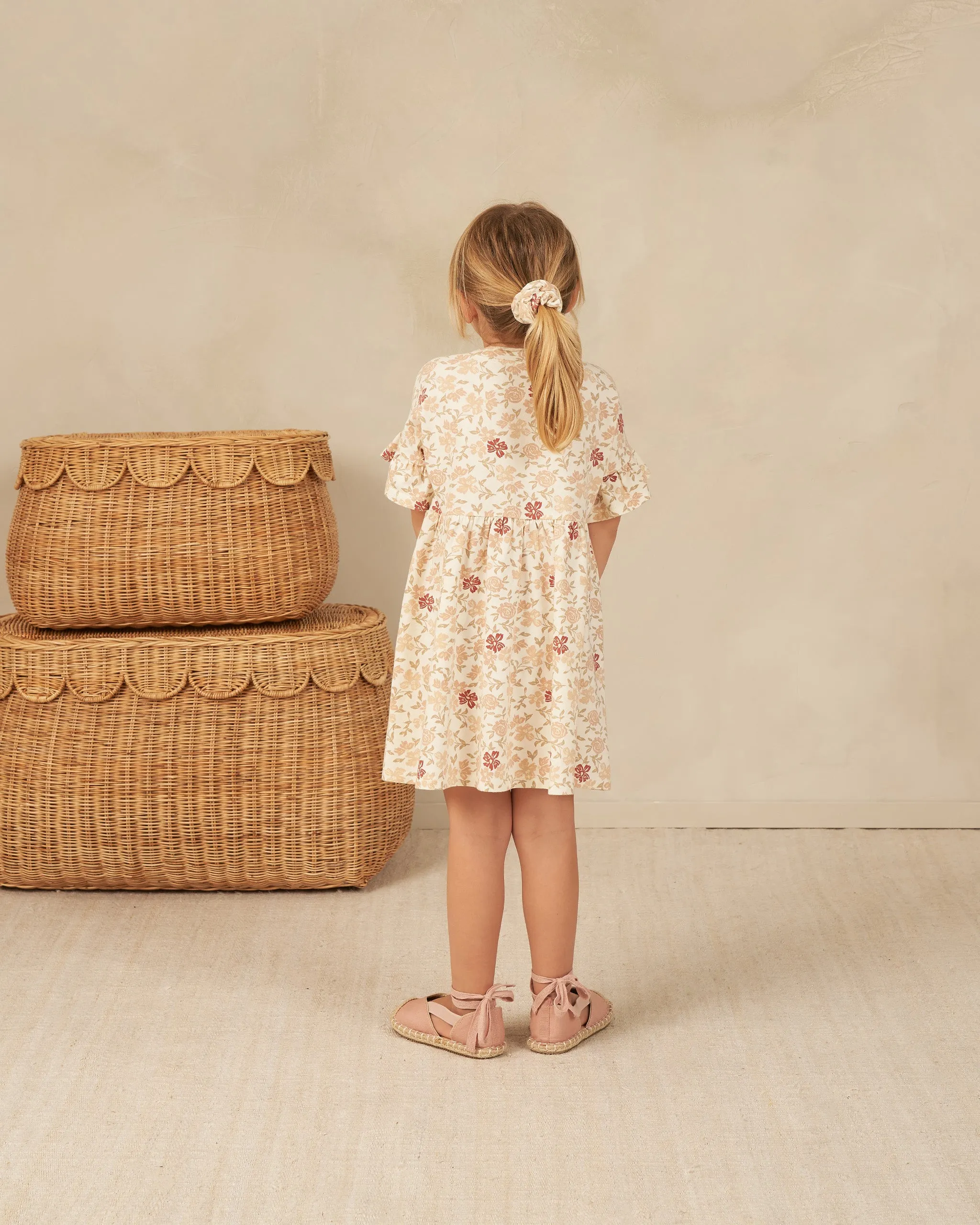 Rylee   Cru Babydoll Dress - Pink Floral