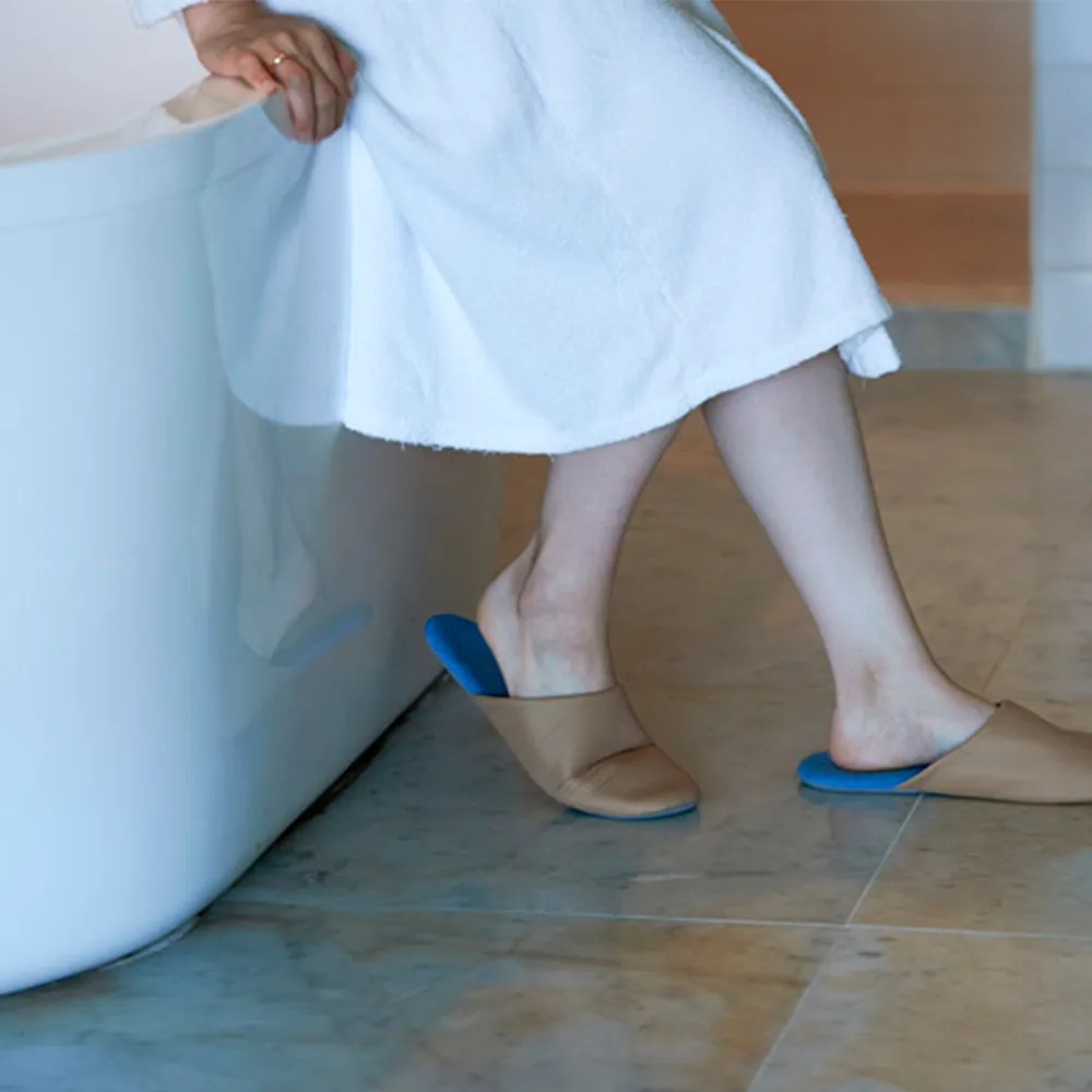 TRAVEL SLIPPERS