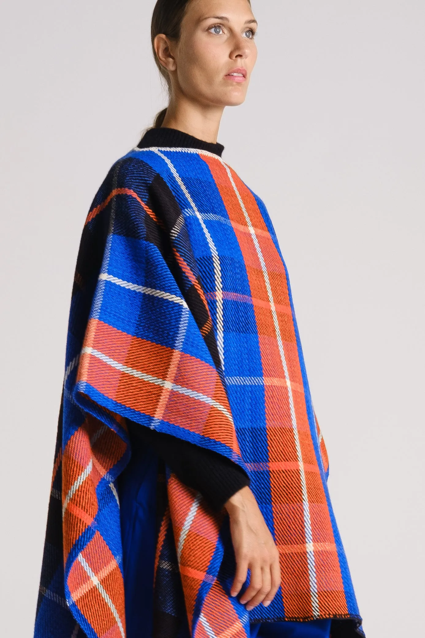Window-pane poncho orange/bluette